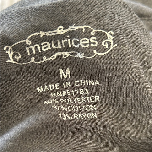 Maurices Gray Button Down Shirt medium - Picture 7 of 7